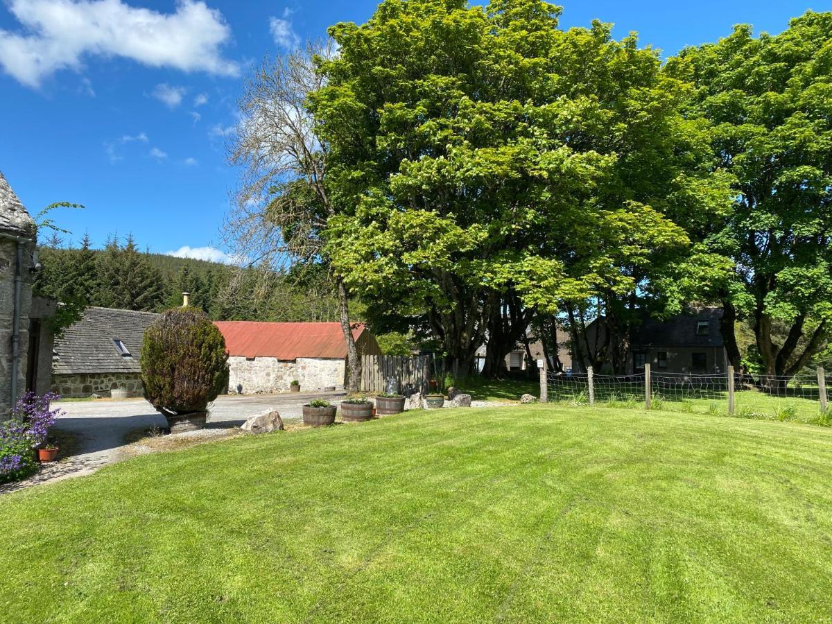 Parkmore Holiday Cottages Dufftown Esterno foto