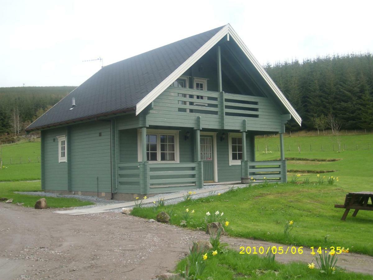 Parkmore Holiday Cottages Dufftown Esterno foto