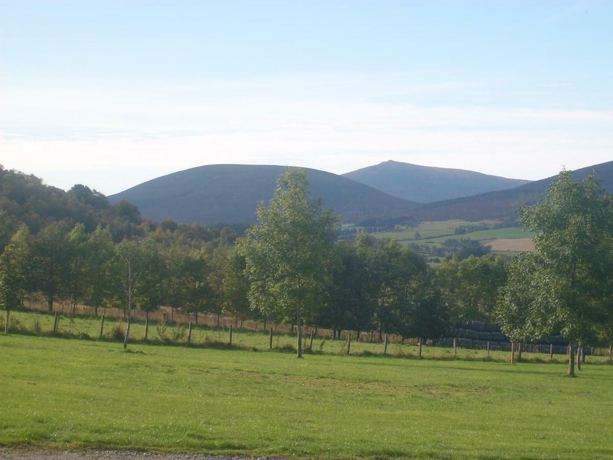 Parkmore Holiday Cottages Dufftown Esterno foto